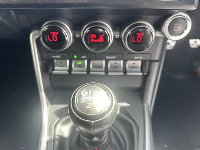 BRZ(スバル)S 6MT中古車 16
