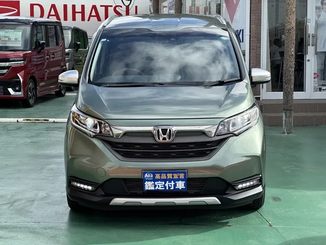 フリード(ホンダ)クロスター中古車 26