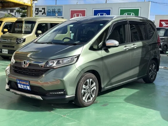 フリード(ホンダ)クロスター中古車 1