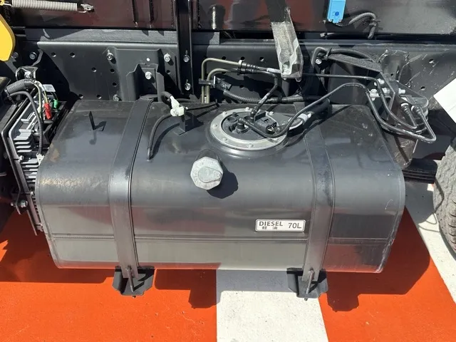 キャンター(三菱)３ｔ ローダースライドダンプ登録済未使用車 3