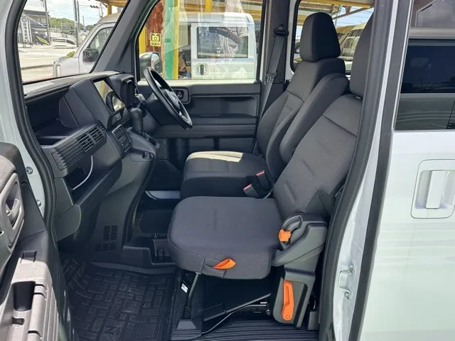 N-VAN(ホンダ)Lタイプ AT ４WD中古車 3