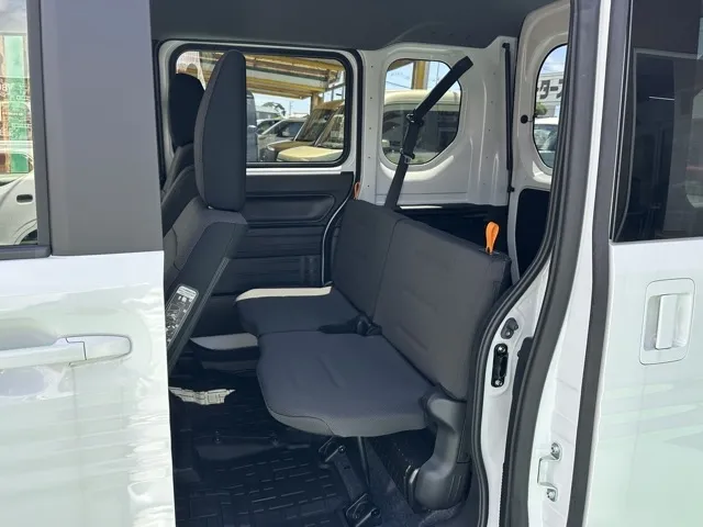 N-VAN(ホンダ)Lタイプ AT ４WD中古車 4