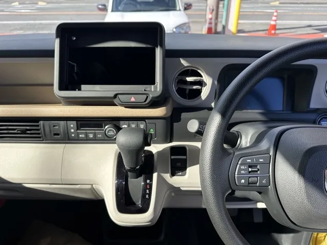 N-BOX(ホンダ)N-BOX ファッションスタイル コンフォートＰ届出済未使用車 14