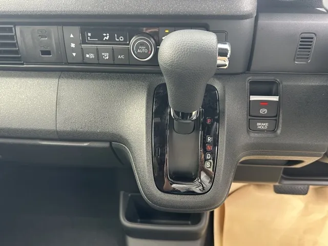 N-BOX(ホンダ)N-BOXカスタム届出済未使用車 15