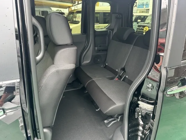N-BOX(ホンダ)N-BOXカスタム届出済未使用車 4