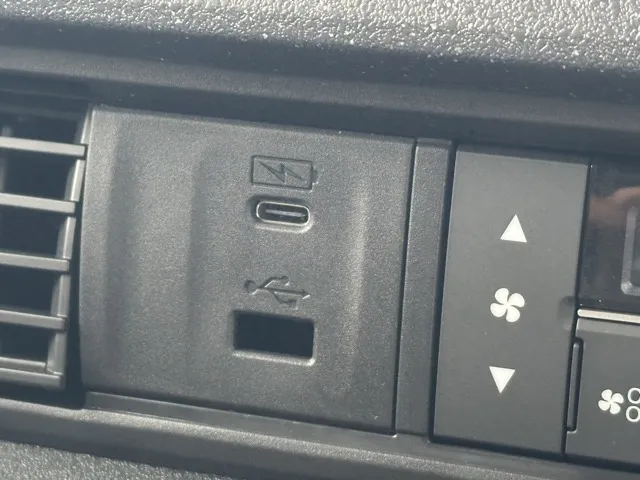 N-BOX(ホンダ)N-BOXカスタム 両側PSD届出済未使用車 18