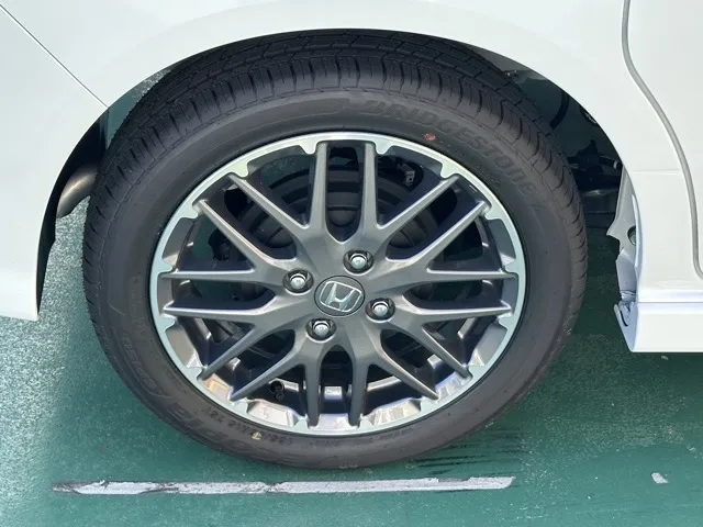N-BOX(ホンダ)N-BOXカスタムターボ届出済未使用車 13