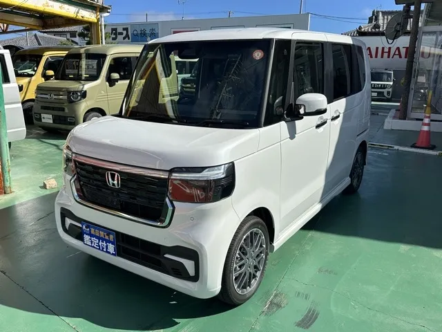 N-BOX(ホンダ)N-BOXカスタムターボ届出済未使用車 1