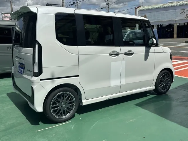 N-BOX(ホンダ)N-BOXカスタムターボ届出済未使用車 10