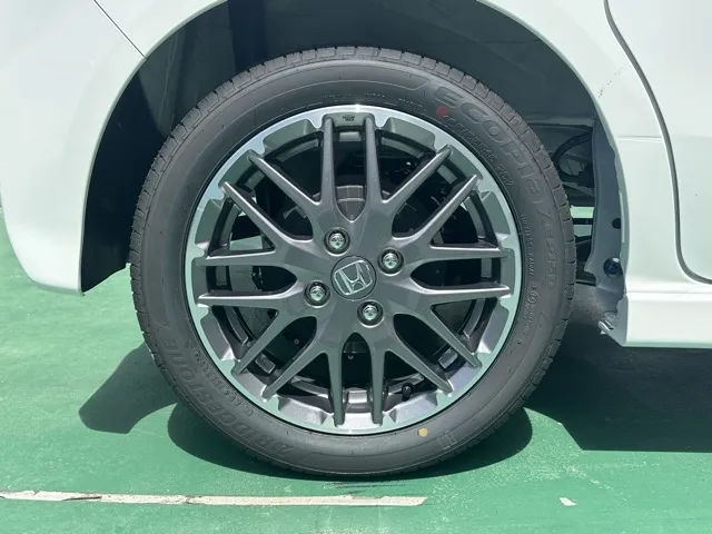 N-BOX(ホンダ)N-BOXカスタムターボ届出済未使用車 11