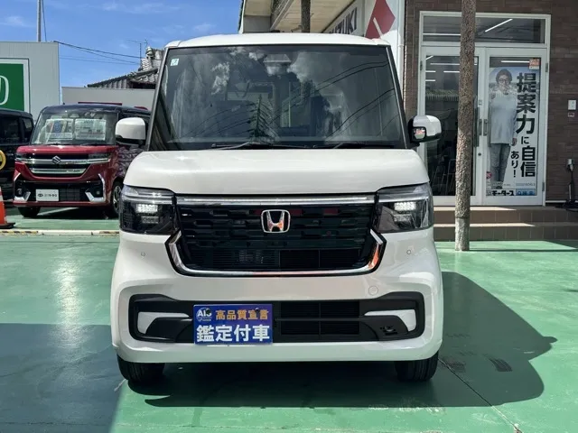 N-BOX(ホンダ)N-BOXカスタムターボ届出済未使用車 23