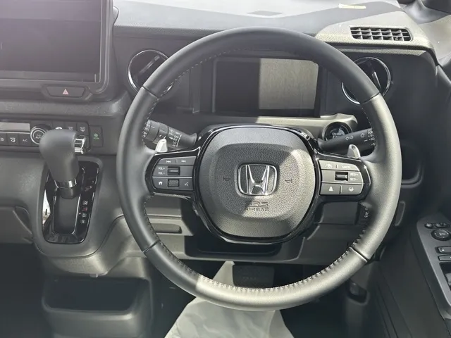 N-BOX(ホンダ)N-BOXカスタムターボ届出済未使用車 6