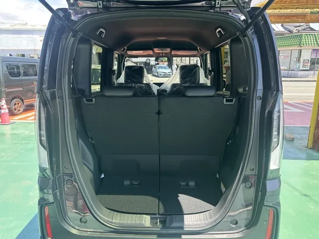 N-BOX(ホンダ)N-BOXカスタムターボ届出済未使用車 9