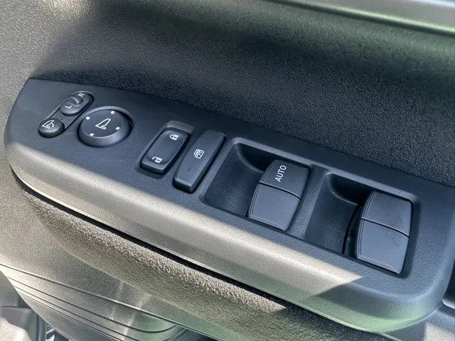 N-BOX(ホンダ)N-BOXカスタムターボ届出済未使用車 13