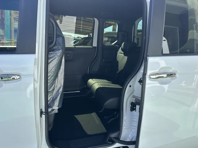 N-BOX(ホンダ)N-BOXカスタムターボ コーディネートスタイル届出済未使用車 4