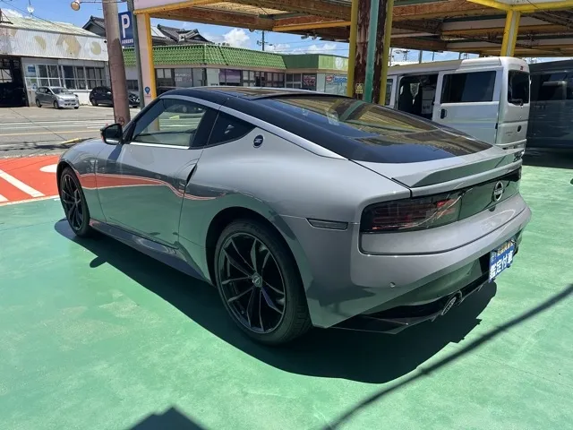 フェアレディZ(ニッサン)バージョンST 6MT登録済未使用車 2