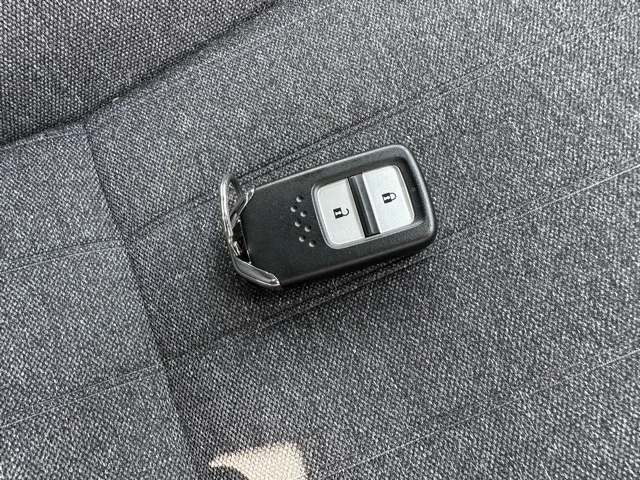 フィット(ホンダ)HOME（ホーム）中古車 14