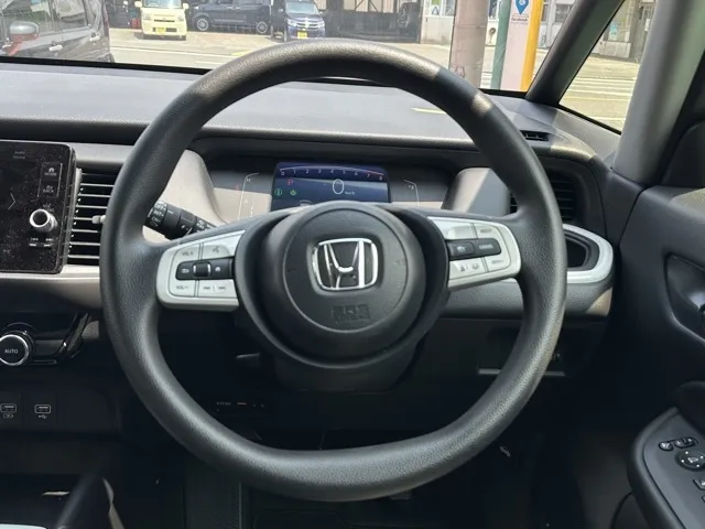 フィット(ホンダ)HOME（ホーム）中古車 6