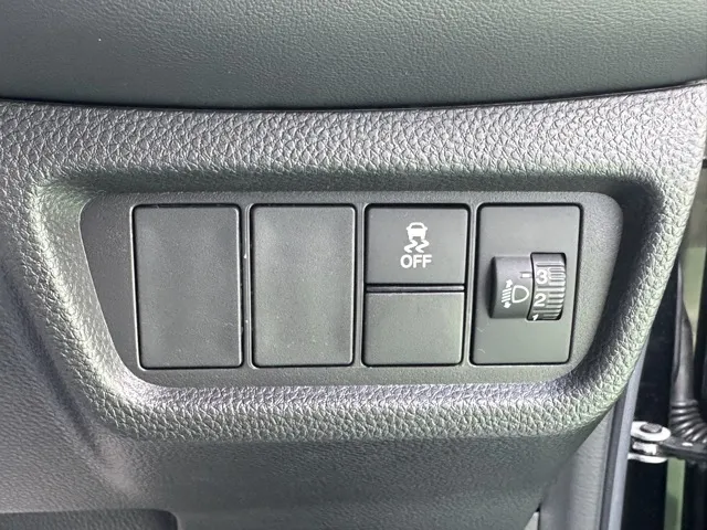WR-V(ホンダ)Z登録済未使用車 13