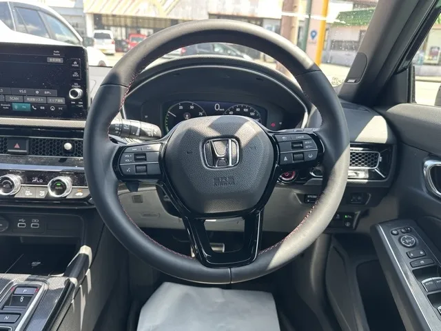 シビック(ホンダ)e：HEV中古車 6