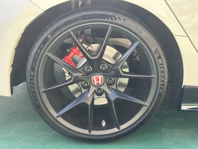 シビック(ホンダ)タイプR登録済未使用車 11
