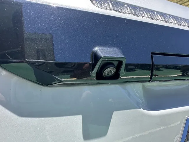 トライトン(三菱)GSR登録済未使用車 10