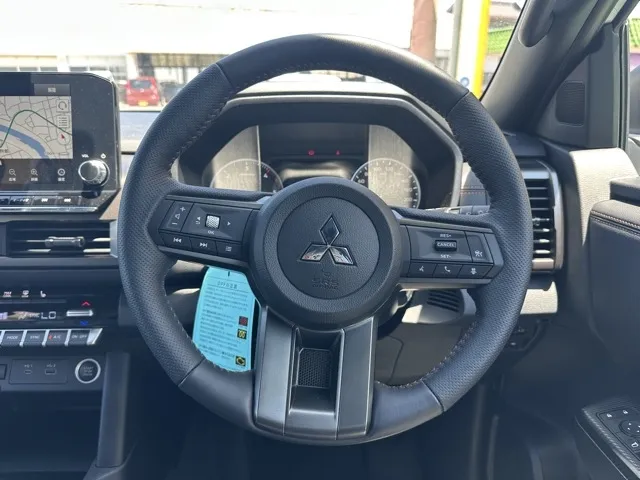 トライトン(三菱)GSR登録済未使用車 7