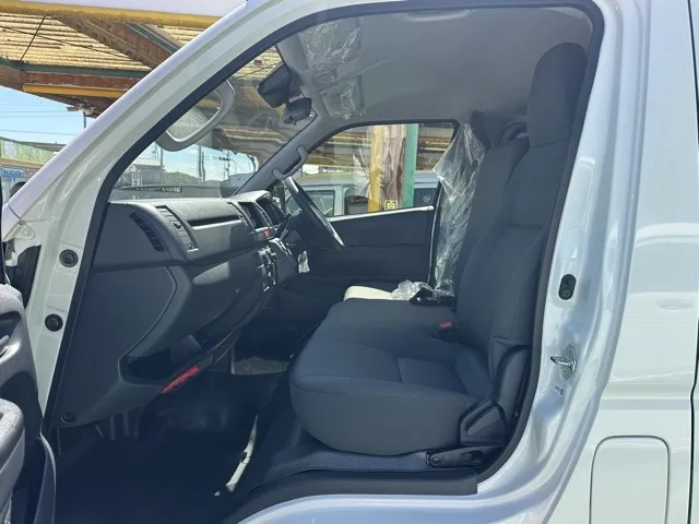 ボンゴ(マツダ)GL 4WD ディーゼル登録済未使用車 3