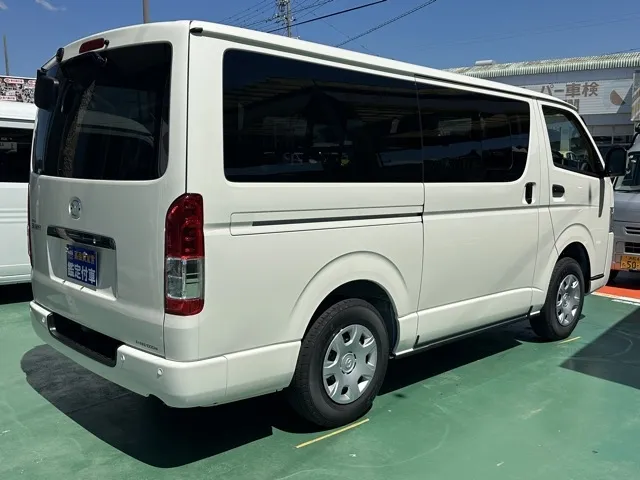 ハイエースバン(トヨタ)ボンゴブローニィバン GL 4WD ディーゼル登録済未使用車 15