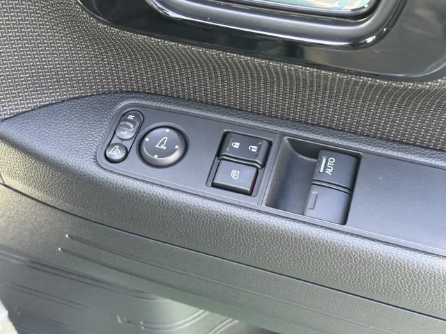 N-VAN(ホンダ)FUNターボ届出済未使用車 14