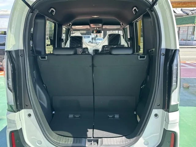 N-BOX(ホンダ)N-BOXカスタムターボ届出済未使用車 10