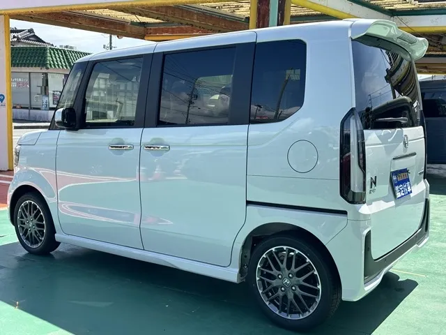 N-BOX(ホンダ)N-BOXカスタムターボ届出済未使用車 2