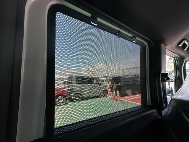 N-BOX(ホンダ)N-BOXカスタムターボ届出済未使用車 5