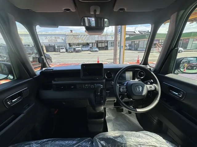 N-BOX(ホンダ)N-BOXカスタムターボ届出済未使用車 7