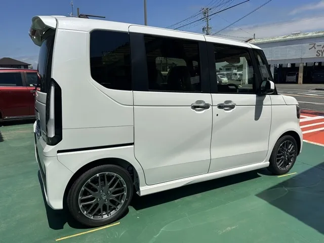 N-BOX(ホンダ)N-BOXカスタムターボ届出済未使用車 10