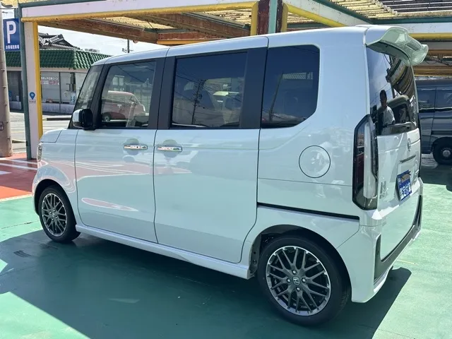 N-BOX(ホンダ)N-BOXカスタムターボ届出済未使用車 2