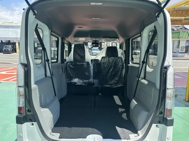 N-VAN(ホンダ)e L4届出済未使用車 10