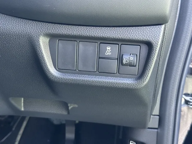 WR-V(ホンダ)Z ブラックスタイル登録済未使用車 15