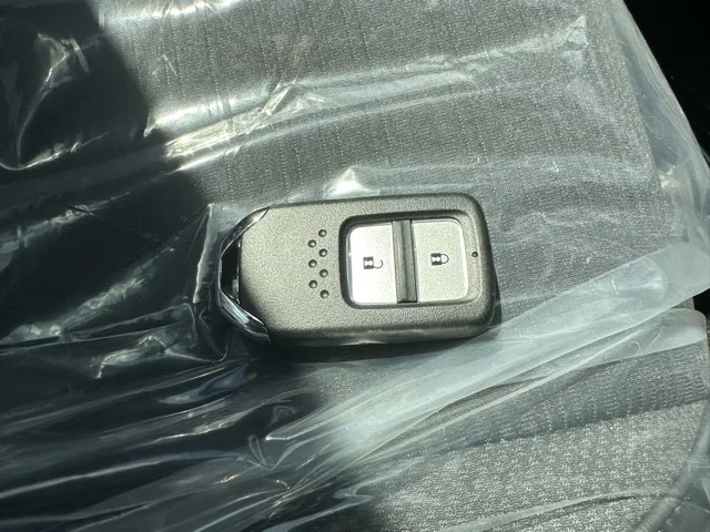 WR-V(ホンダ)Z ブラックスタイル登録済未使用車 23