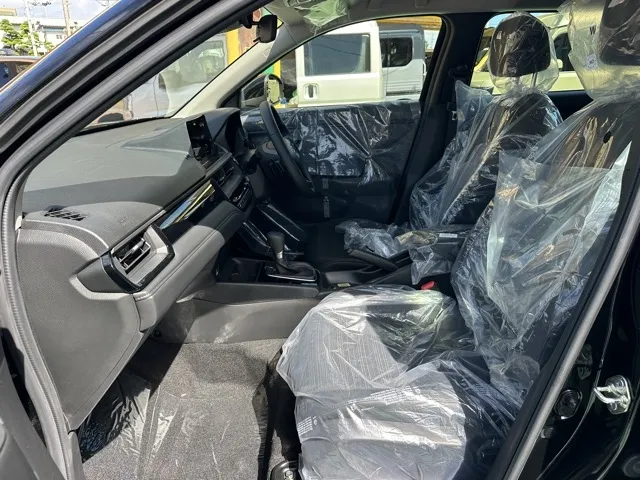 WR-V(ホンダ)Z ブラックスタイル登録済未使用車 3