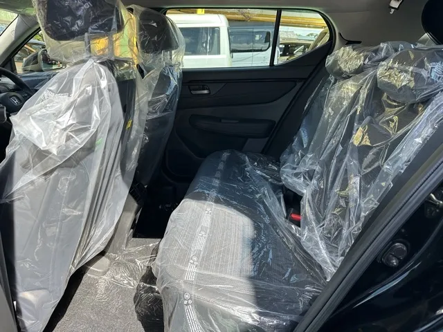 WR-V(ホンダ)Z ブラックスタイル登録済未使用車 4