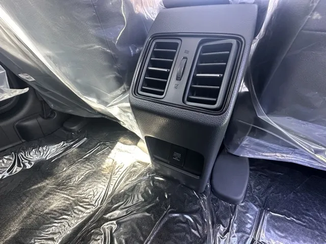 WR-V(ホンダ)Z ブラックスタイル登録済未使用車 11