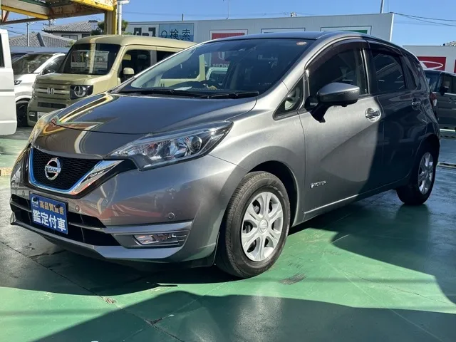 ノート(ニッサン)eパワーX中古車 1