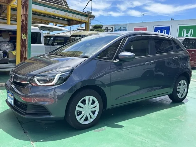 フィット(ホンダ)e：HEV ホーム中古車 1