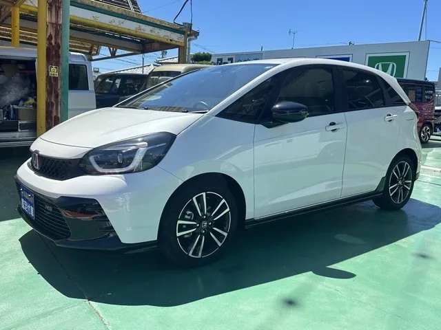 フィット(ホンダ)e：HEV RS中古車 1