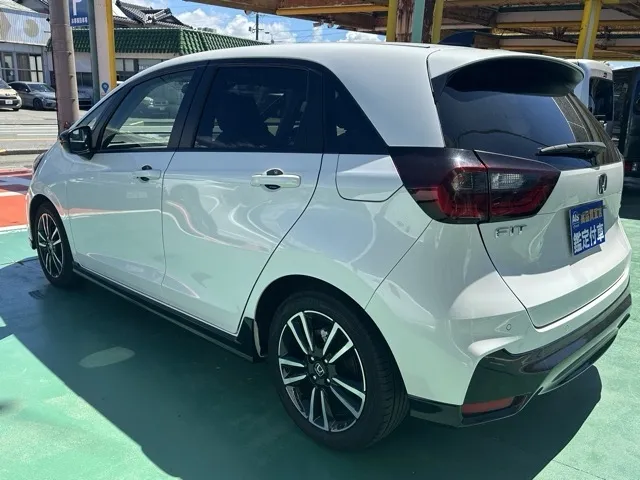 フィット(ホンダ)e：HEV RS中古車 2
