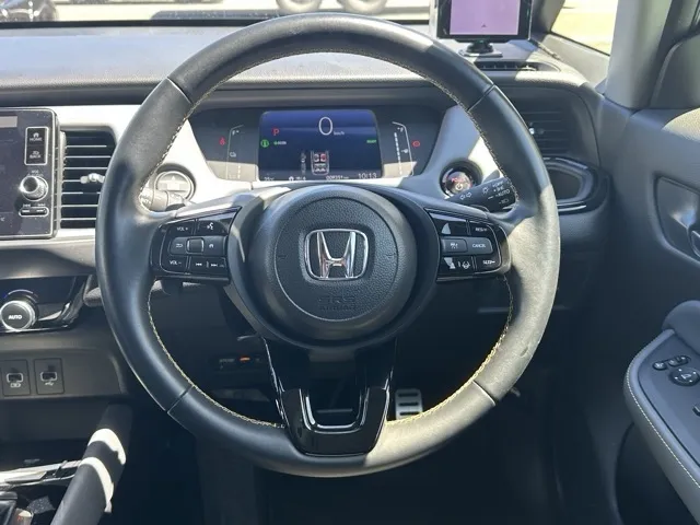 フィット(ホンダ)e：HEV RS中古車 6