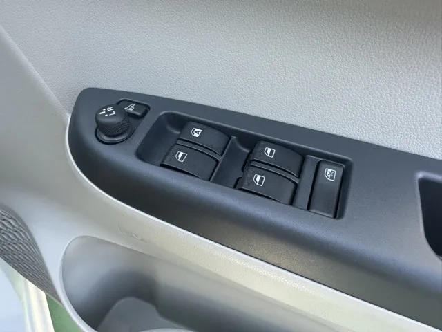 パッソ(トヨタ)X中古車 12