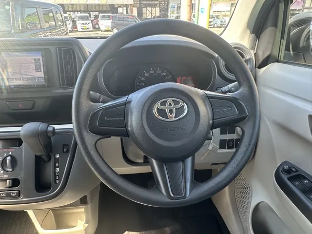 パッソ(トヨタ)X中古車 6