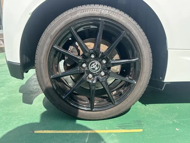 GRヤリス(トヨタ)RC ４WD 6MT中古車 10